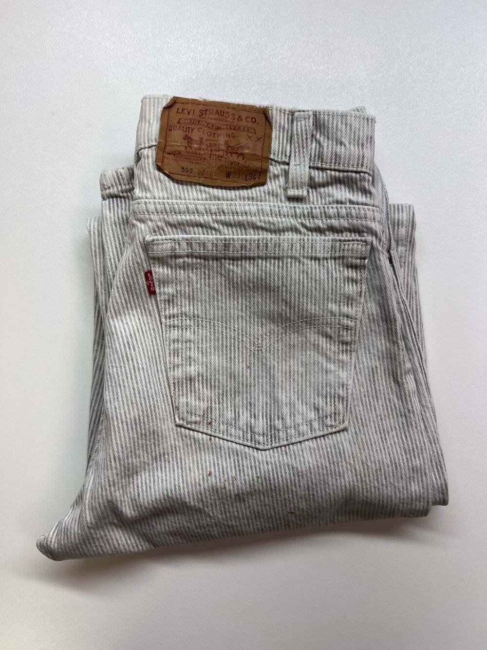 Vintage 1998 Levis 550 Hickory Stripe Jeans 29x33 USA Made Tapered Red Tab⁠